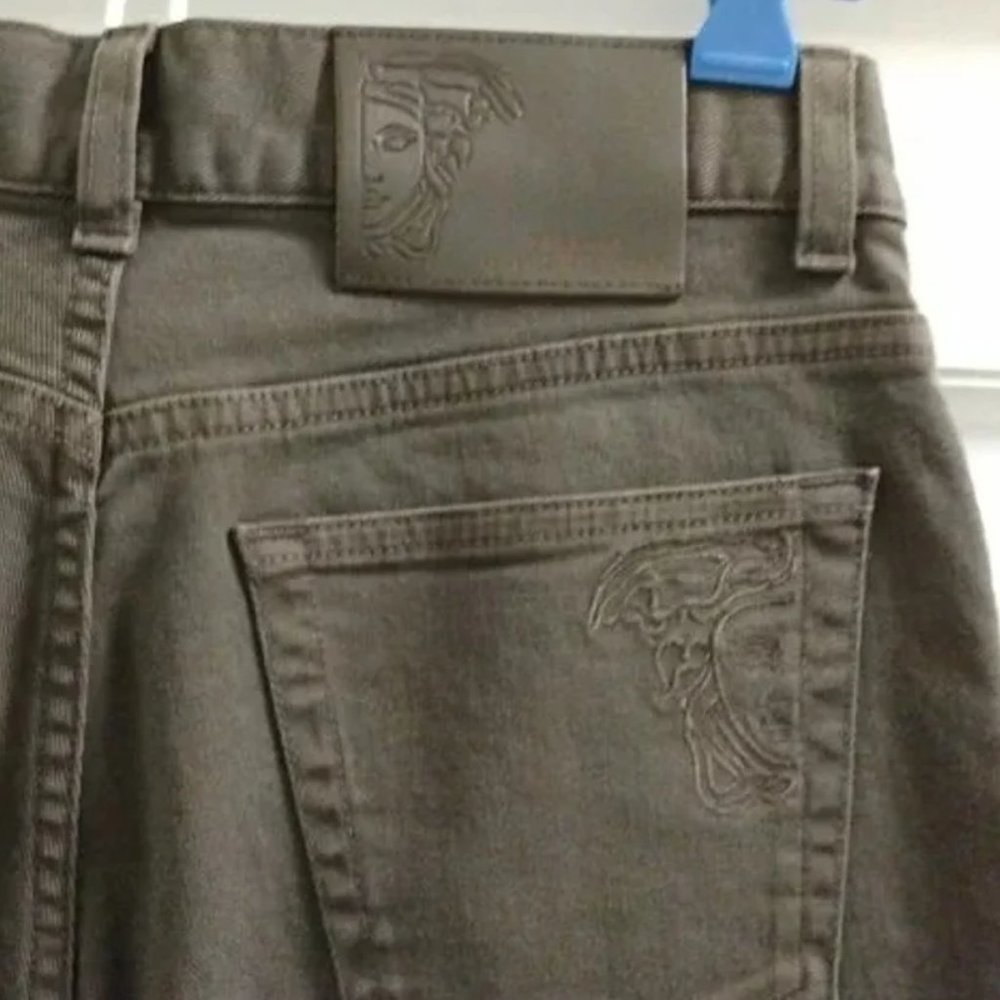 ❤️New VERSACE COLLECTION Gray Denim Jeans Medusa Head Patch Sz 30
